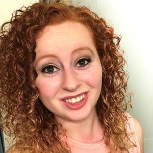 Meet your Posher, Valerie